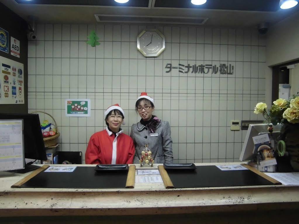 松山终端酒店 外观 照片