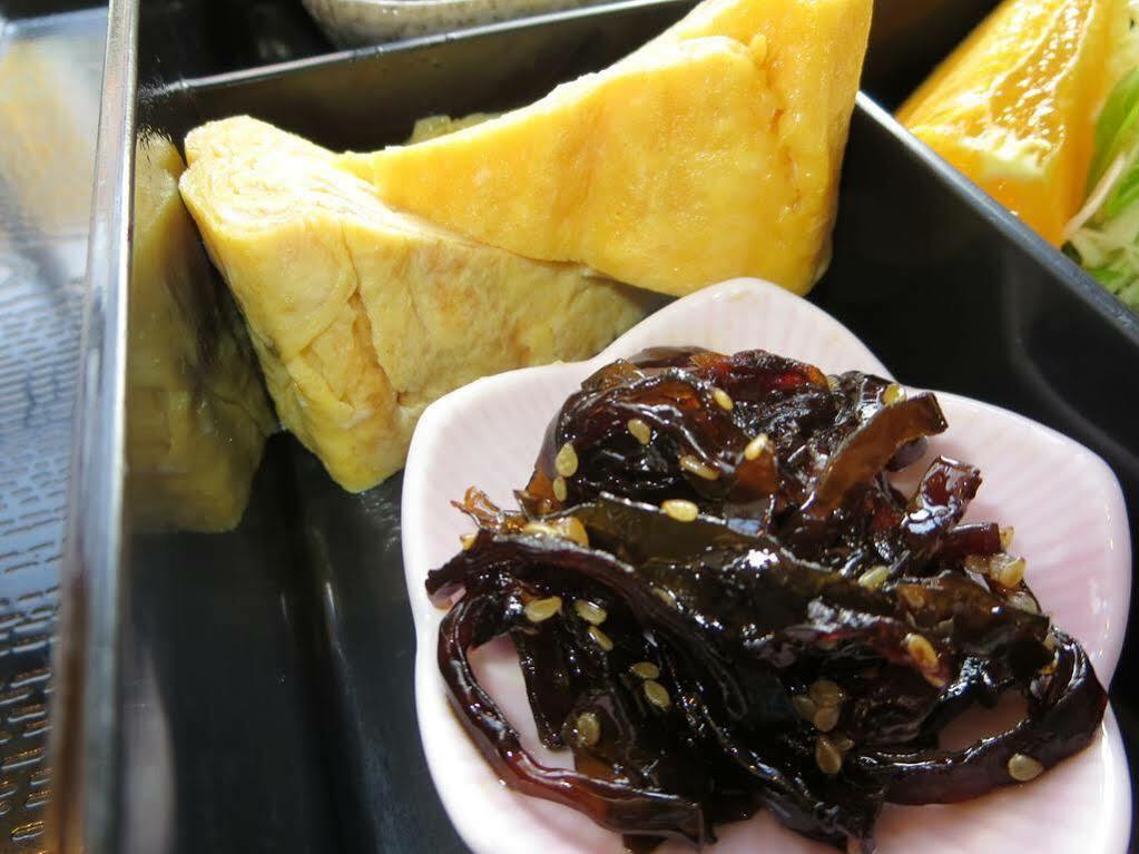 松山终端酒店 外观 照片