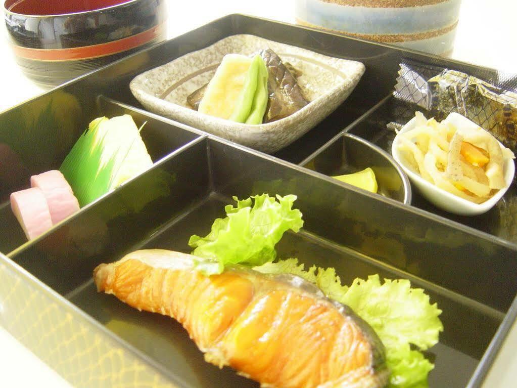 松山终端酒店 外观 照片