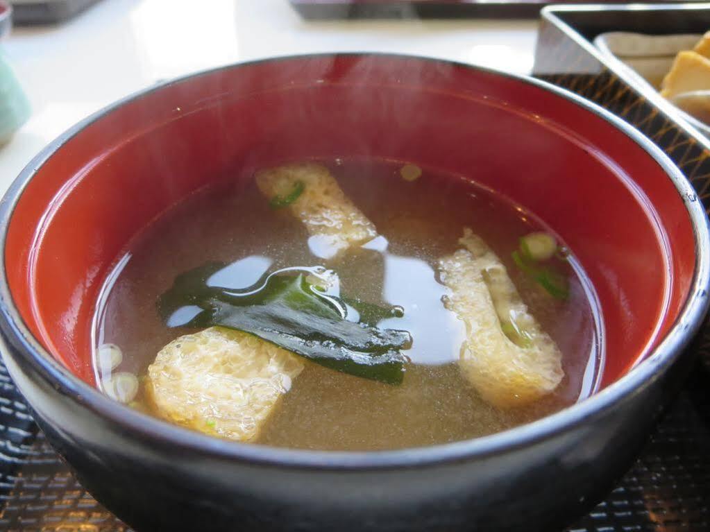 松山终端酒店 外观 照片